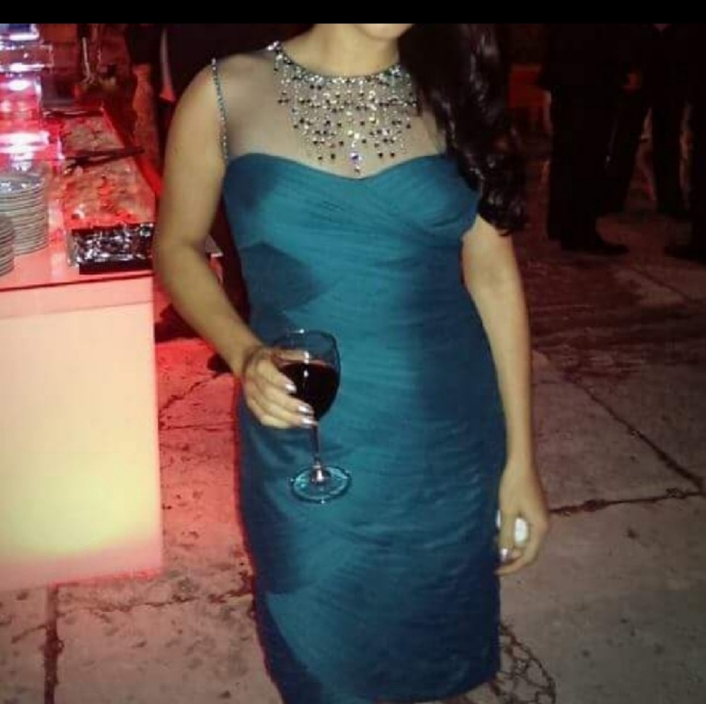 Beautiful Adrianna Papel dress